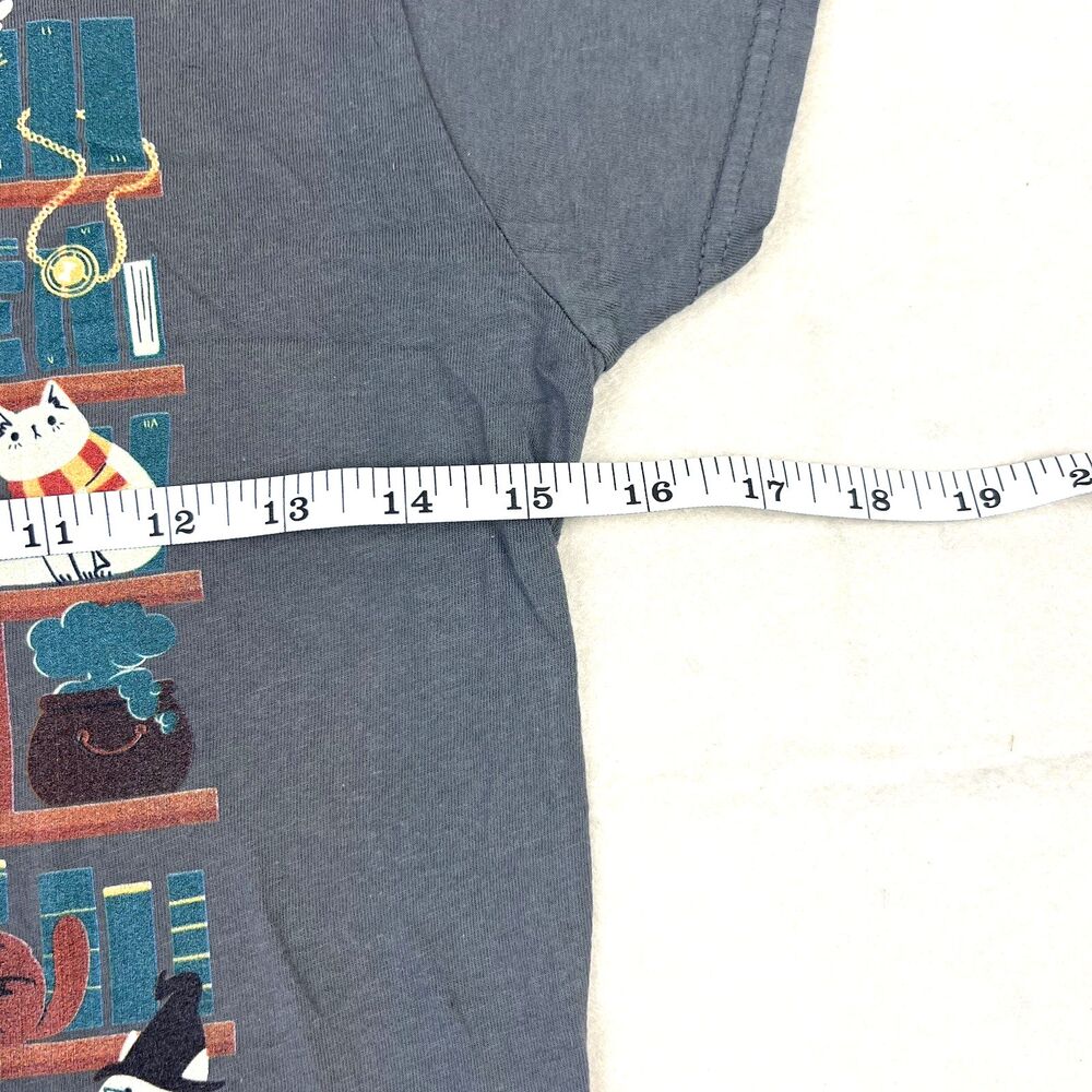 Tee Fury Womens T-Shirt Size S Harry Potter Cats on Bookshelf Gray - Picture 5 of 8